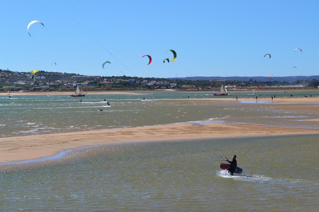 Ria Hostel Alvor Портиман Екстериор снимка